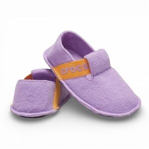 NWT Crocs Classic Slipper K Fuzzy Lavender Kids Size C8 / EU 24–25